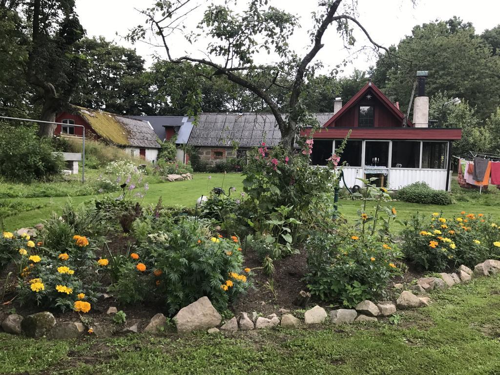 Farm Stay Happy Dogs Ranch Veberod Exterior photo